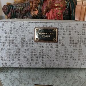 Michael Kors wallet